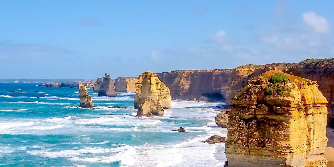 Find The Best Packages For Small Group Tours In Melbourne &Victoria