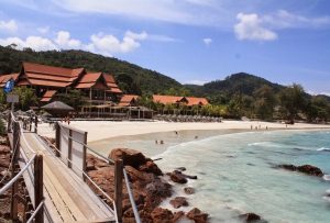 Unlocking Savings: Strategies for Finding the Best Deals on Holiday Pa
